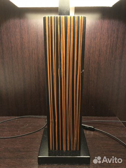 Лампа настольная