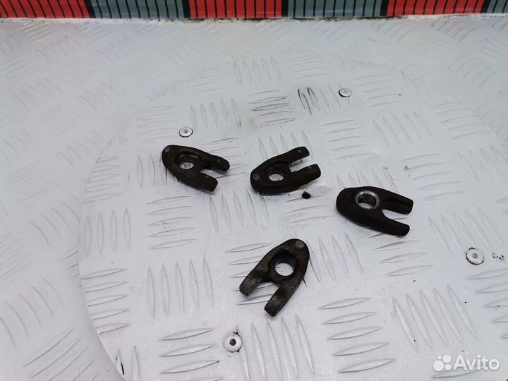 Крепление форсунки Renault Kangoo рест. 2006