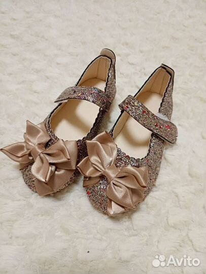 Продам детские вещи