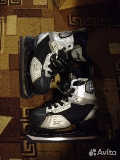 Хоккейные коньки