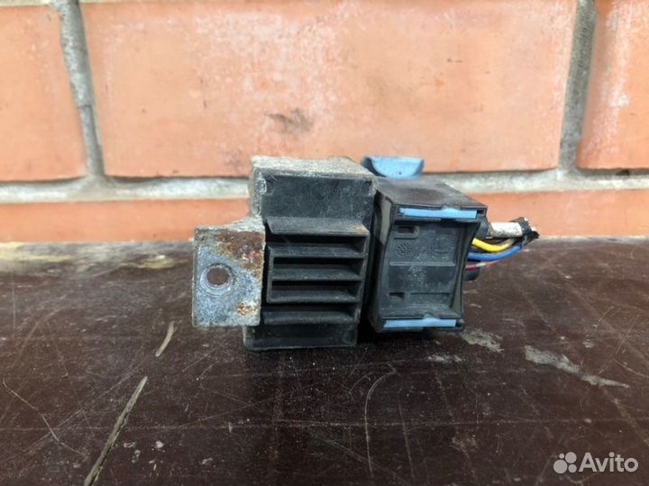 Реле свечей накала Nissan Juke 1