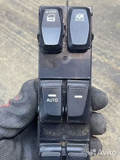 Блок управления стеклоподъемниками hyundai IX 35