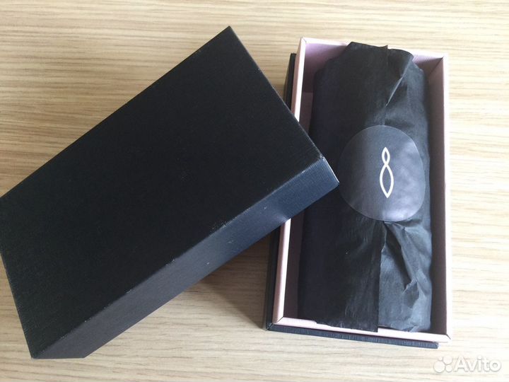 Ароматическая свеча, парфюмерия для дома