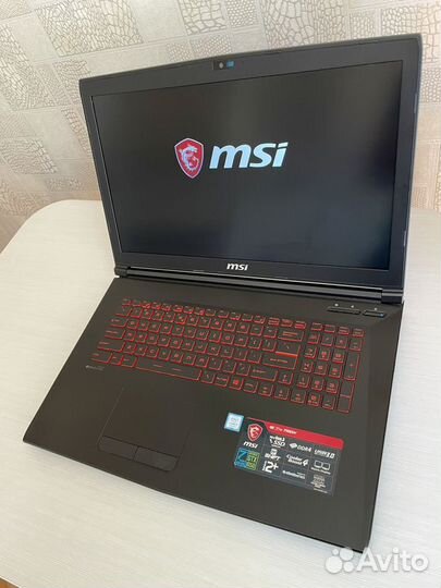 MSI Игровой - Core I7 - Две видеокарты - 17.3