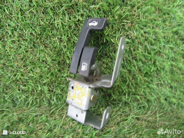 Ручка открывания бензобака на honda logo GA3 D13B