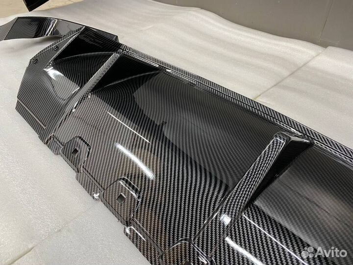 М5 задний бампер BMW F10 + диффузор м5 карбон