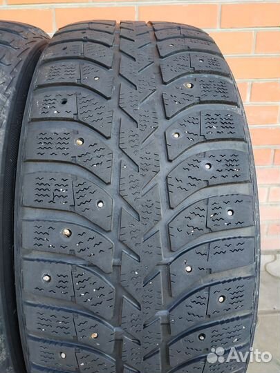 Bridgestone Ice Cruiser 5000 215/60 R16