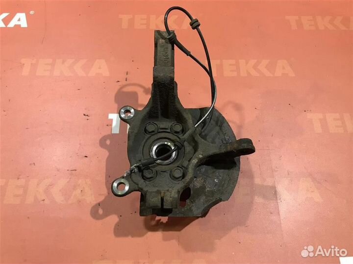 Кулак поворотный передний правый Ниссан Кашкай J10