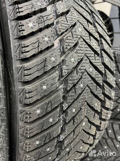 Kapsen IceMax RW516 245/40 R19 98H