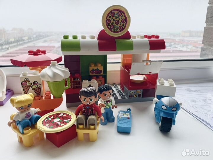 Lego duplo пиццерия, спальня и др