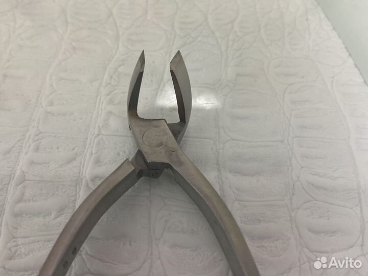 Кусачки для кутикулы