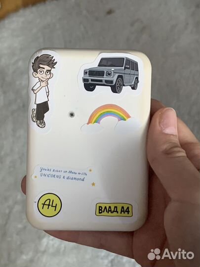 Павербанк apple