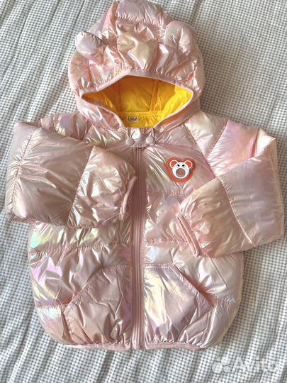 Курточка на девочку