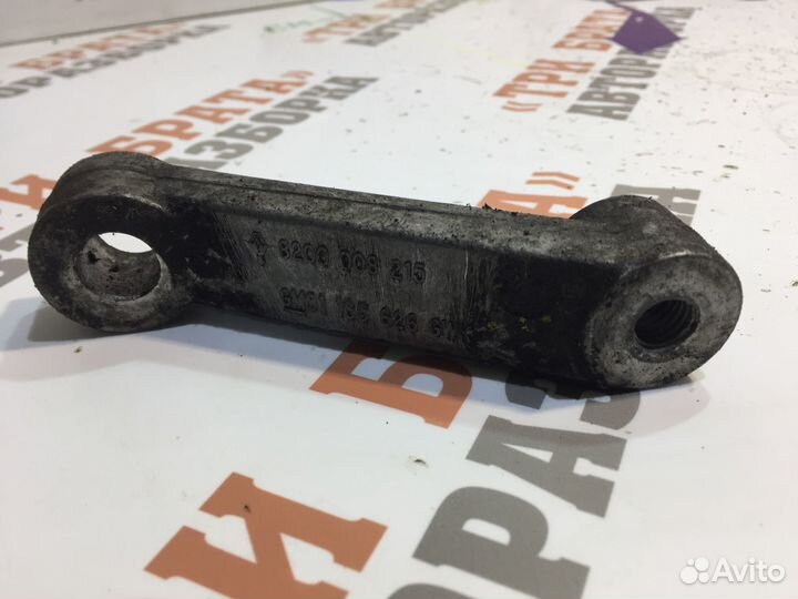 Рено Трафик Кронштейн крепления двигателя