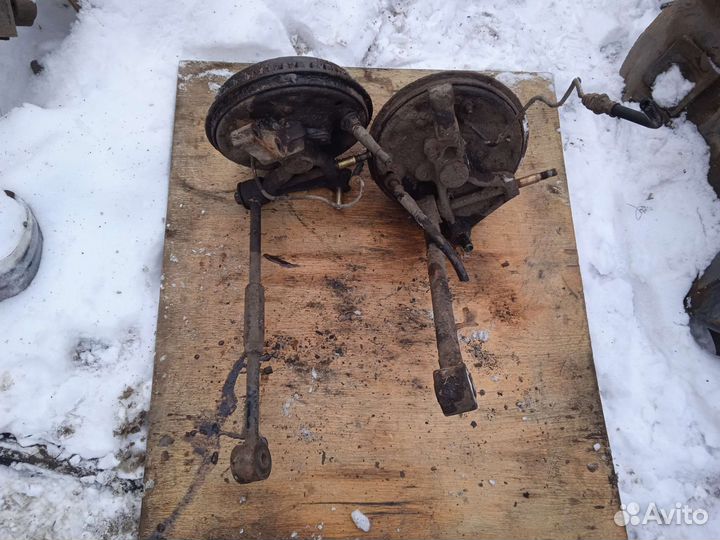 Поворотный кулак задний Kia Shuma 2 1.6