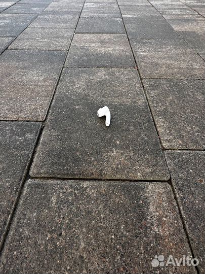 Наушник airpods 3 правый