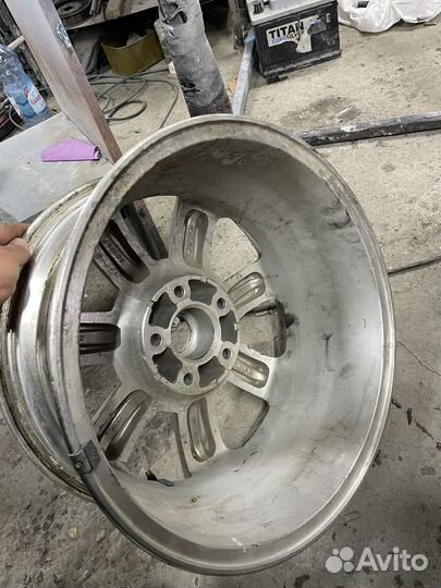 Литой диск r 16