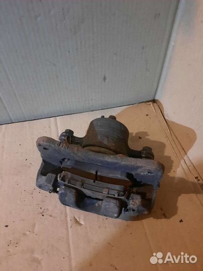 Суппорт передний левый nissan almera N15