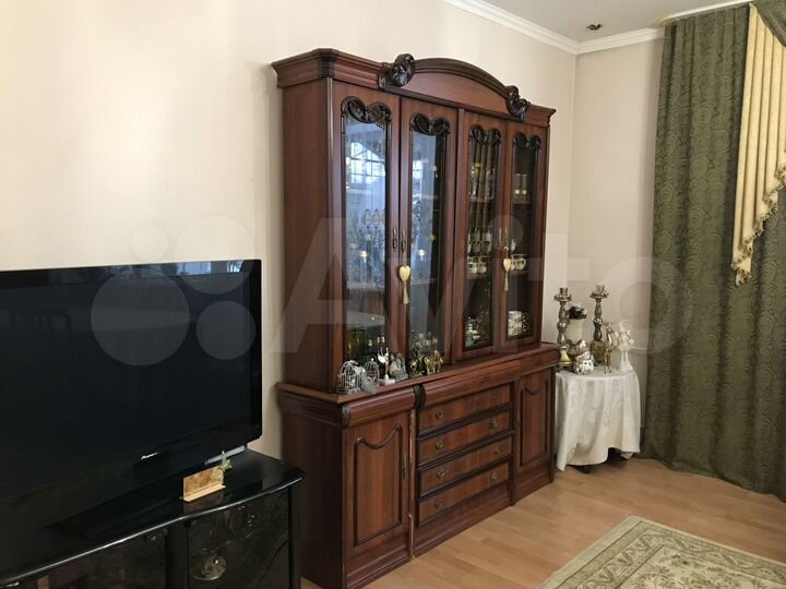 3-к. квартира, 110 м², 2/2 эт.