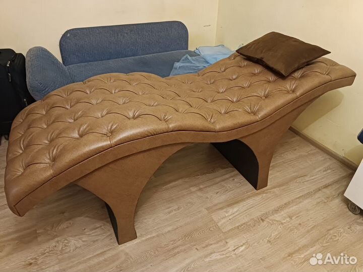 Кушетка для наращивания ресниц