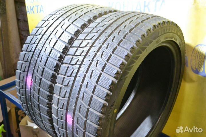 Bridgestone Blizzak Revo2 235/45 R17