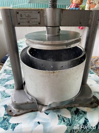 Соковыжималка механическая