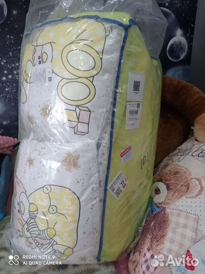 Комплект в детскую кроватку с бортиками