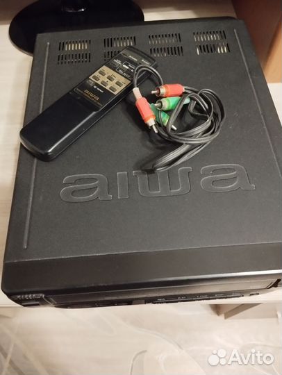 Видеомагнитофон aiwa