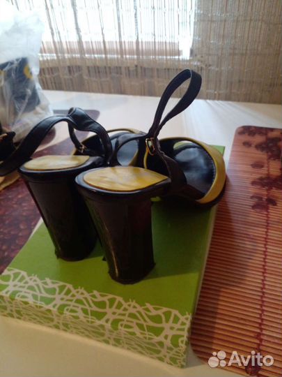 Босоножки женские 37 размер