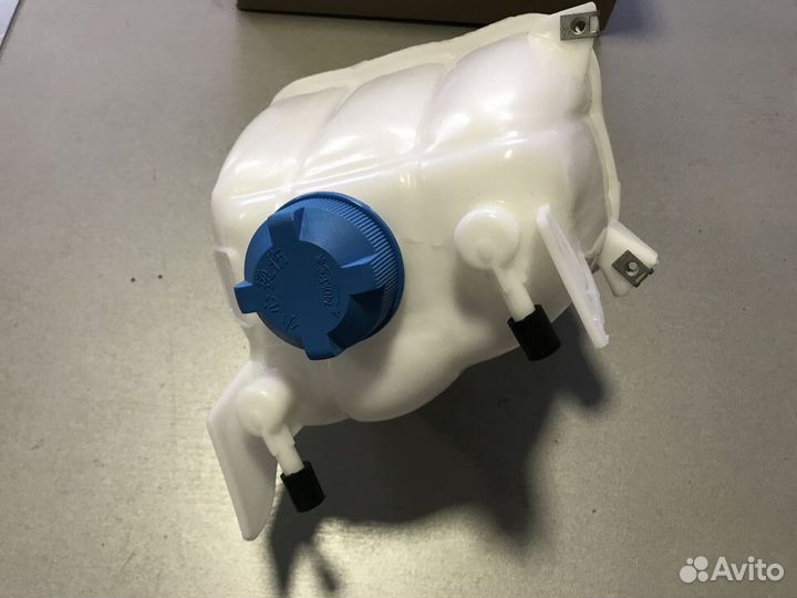 Расширительный бачок Пежо Боксер 3 (новый) SAT