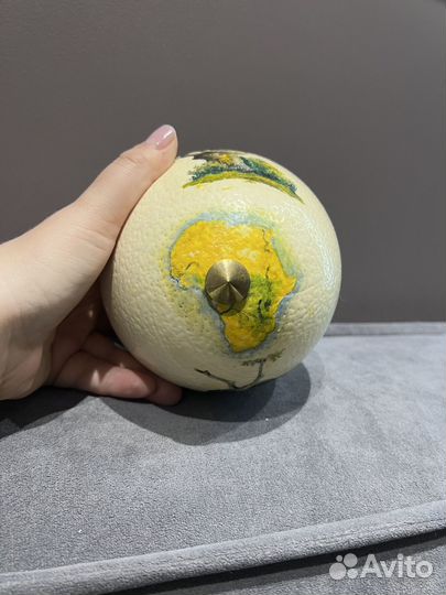 Страусиное яйцо декоративное