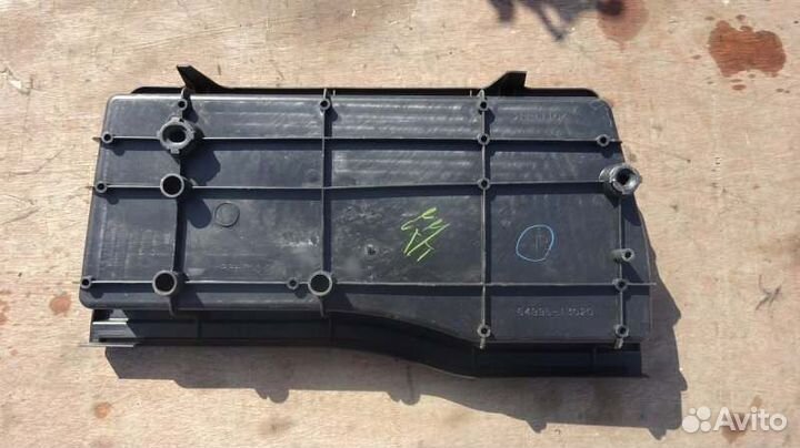 Ящик в багажник правый Toyota Allex NZE124 1NZ-FE