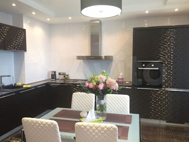 1-к. квартира, 54 м², 10/23 эт.