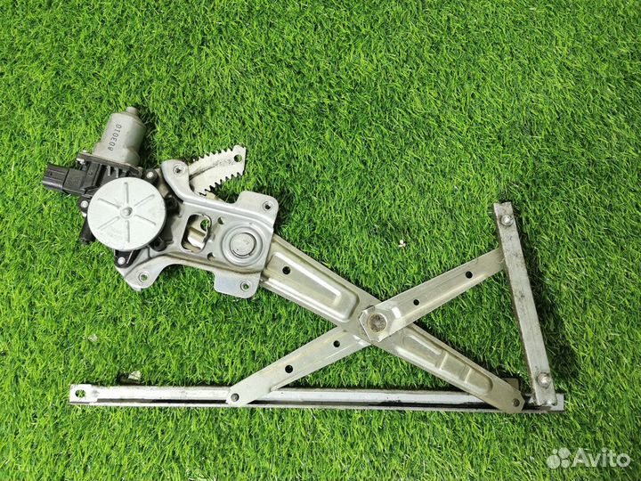 Стеклоподъемник эл. п. п. на Mitsubishi Outlander