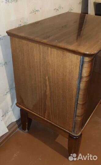 Тумбочка прикроватная винтаж
