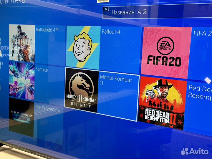 Sony PS4 Pro 1tb + 2 джойстика