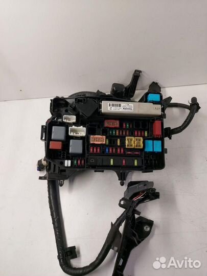 Блок предохранителей Toyota Prius 3 (2009 - 2011)