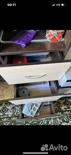 Компьютерный стол угловой с полками