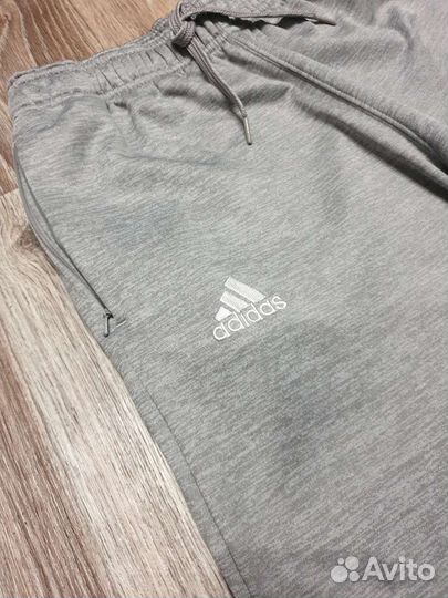 Спортивные штаны Adidas