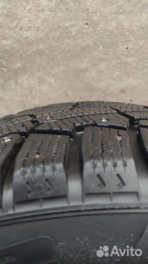 Pirelli Ice Zero 215/60 R17 100T