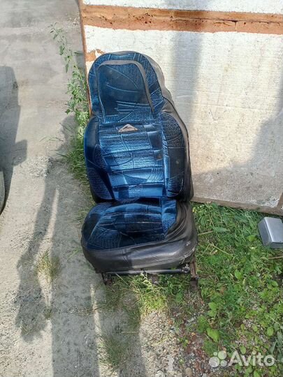 Сиденья на ниву 2121