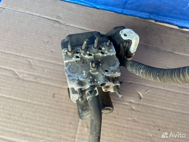 Блок abs Lexus Is300 XE10 3 2003