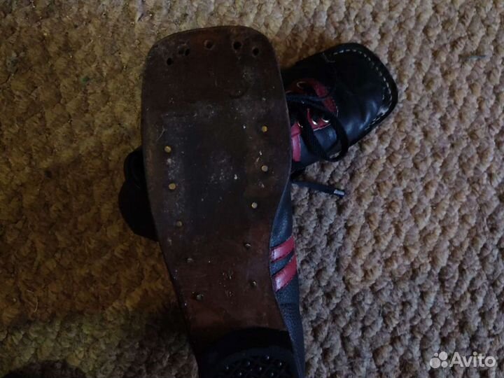 Лыжные ботинки детские 36 размер