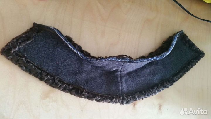 Воротник каракулевый коричневый