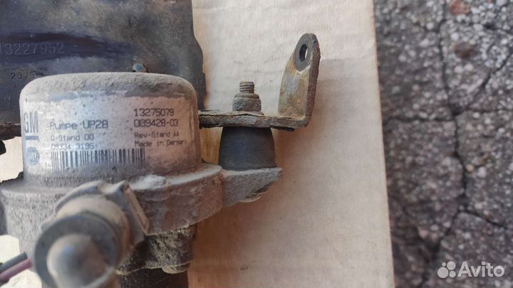 Насос вакуумный opel Insignia