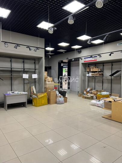 Сдам торговое помещение, 223 м²