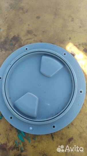 Люк смотровой для катера лодки