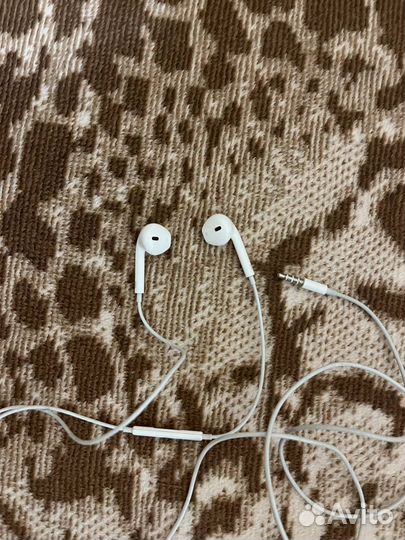 Наушники apple earpods