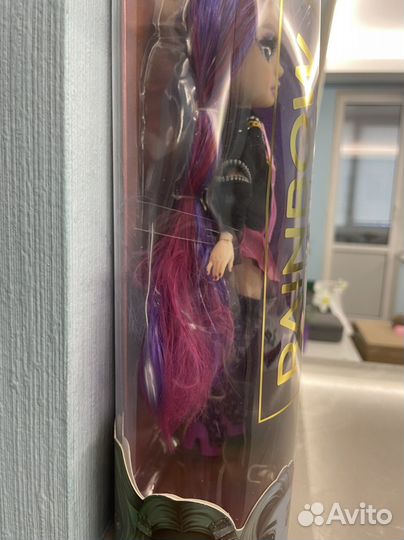 Кукла Rainbow high Emi Vanda