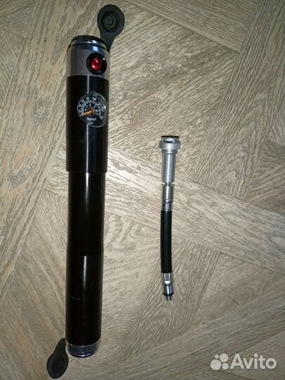 Велосипедный насос с манометром